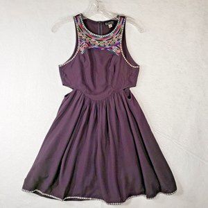 Billabong Designers Closet Embroidered Sleeveless Cut Out Black Dress Size Small